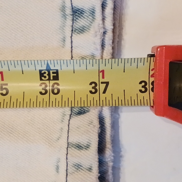 VERO MEDO WHITEWASH DENIM ANKLE JEANS - Picture 11 of 11